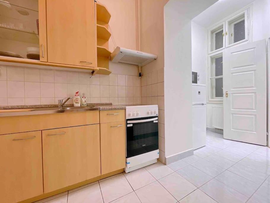 Ferienwohnung C Downtown Cozy Family Loft Budapest Exterior foto